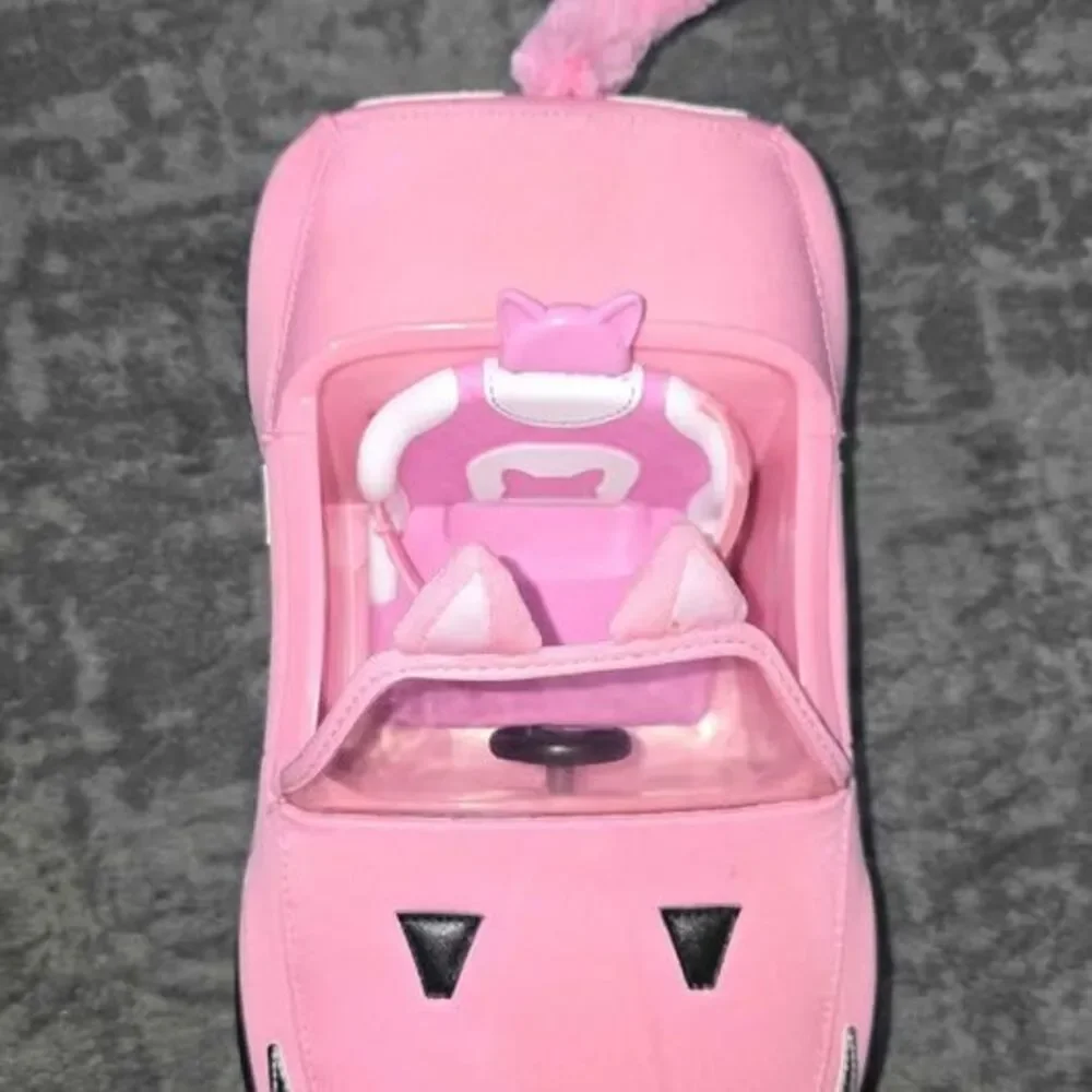 Na! Na! Na! Surprise Soft Plush Convertible Car